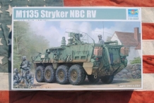 images/productimages/small/M1135 Stryker NBC RV Trumpeter 1;35 voor.jpg